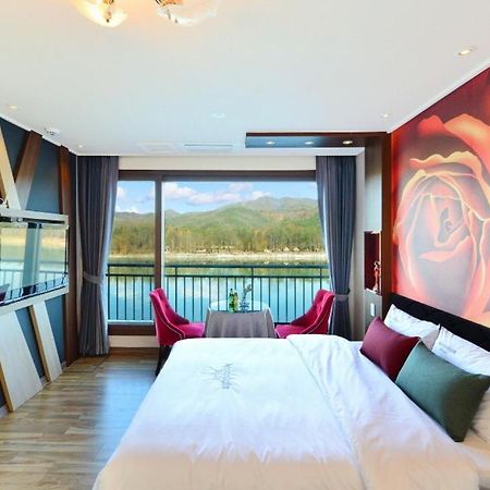 Moonlight Blue Pension Gapyeong Zewnętrze zdjęcie